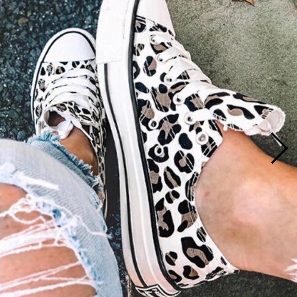 BRAND NEW Leopard print converse-like sneakers!